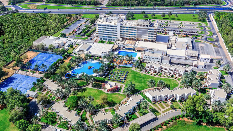 Radisson Blu Hotel & Resort, Al Ain